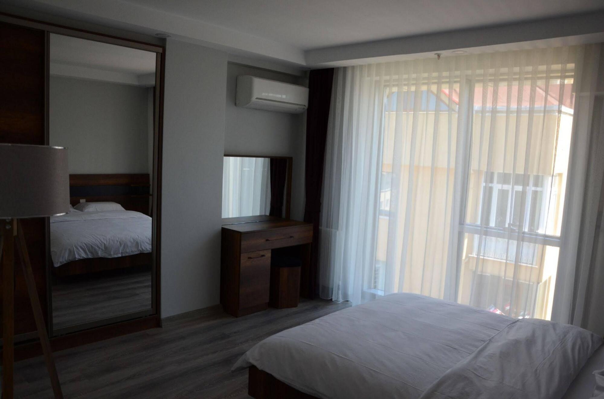 On4 Rooms & Suites Istanbul Exterior foto