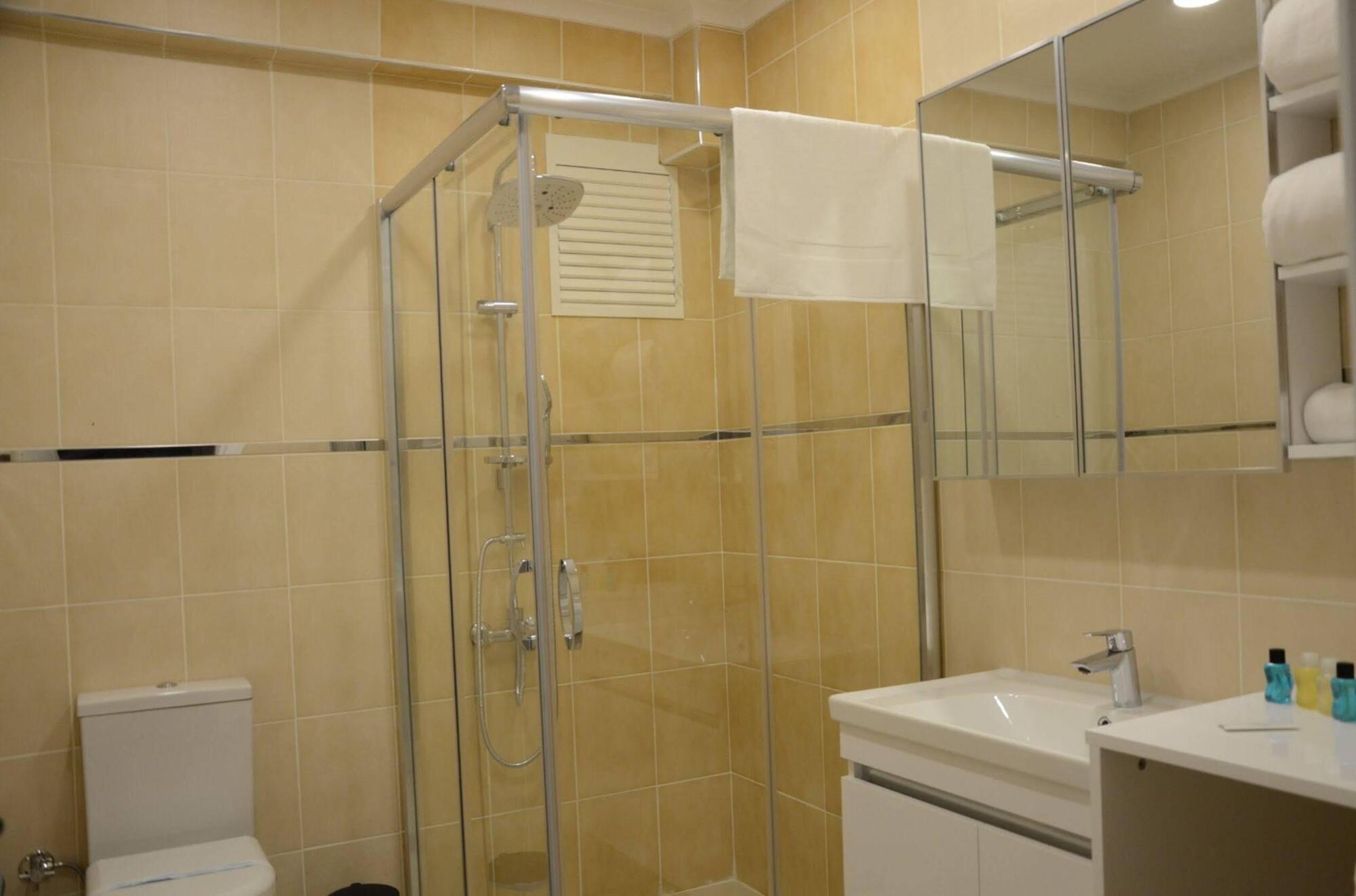 On4 Rooms & Suites Istanbul Exterior foto